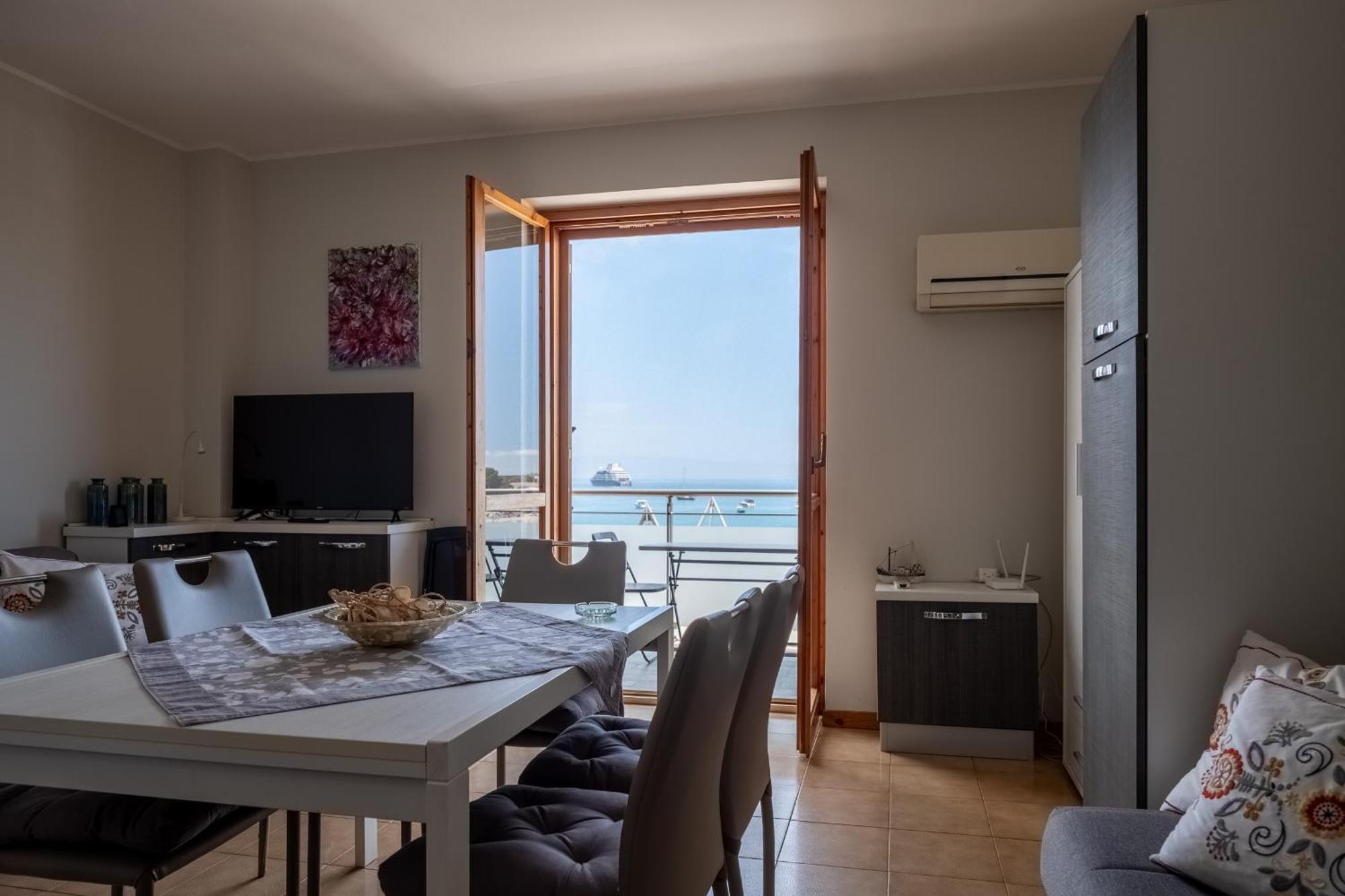 Apple House Apartment Giardini Naxos Ngoại thất bức ảnh